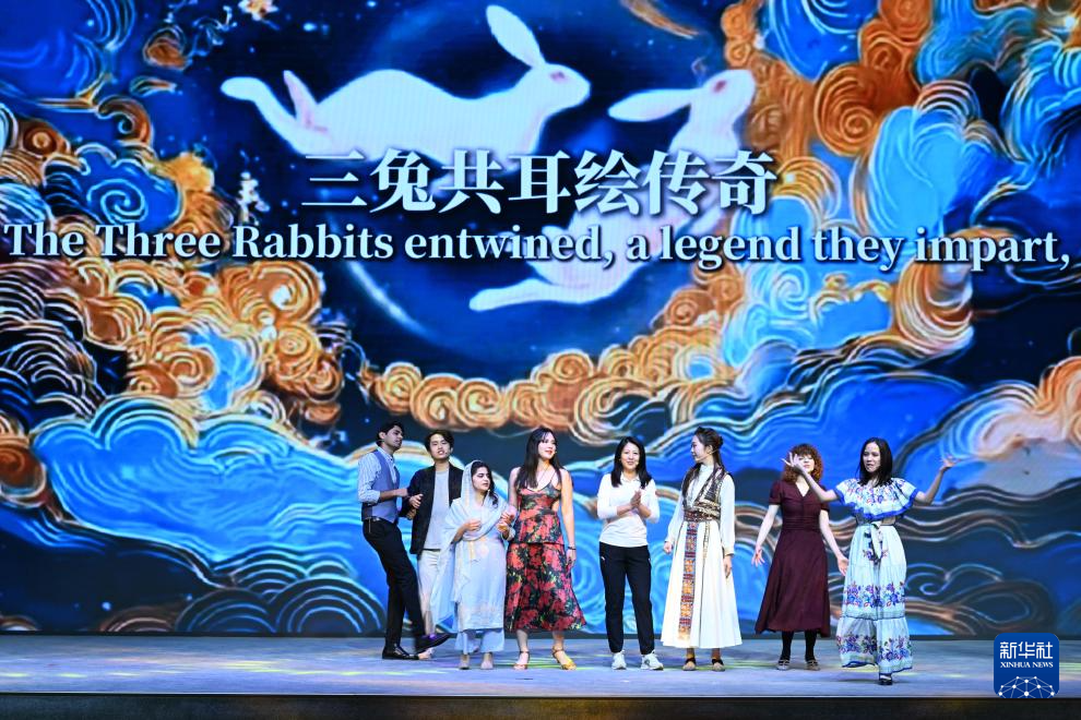 第四屆文明交流互鑒對話會在敦煌開幕
